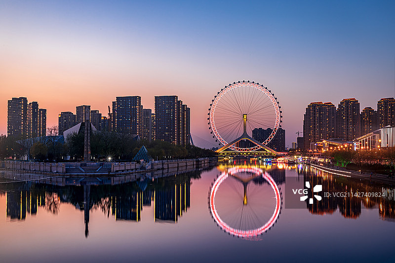 夜色摩天轮-天津海河三岔口-2图片素材