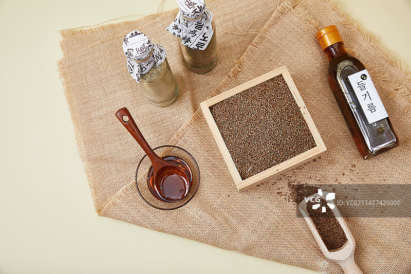 谷物食材、农作物、原料、芝麻籽、紫苏籽、紫苏油图片素材