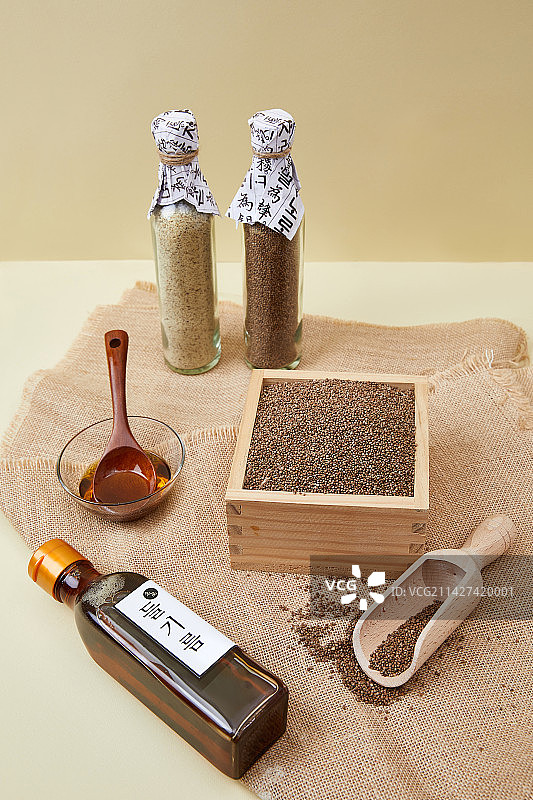 谷物食材、农作物、原料、芝麻籽、紫苏籽、紫苏油图片素材