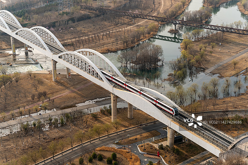 北京地铁S1线高架桥图片素材