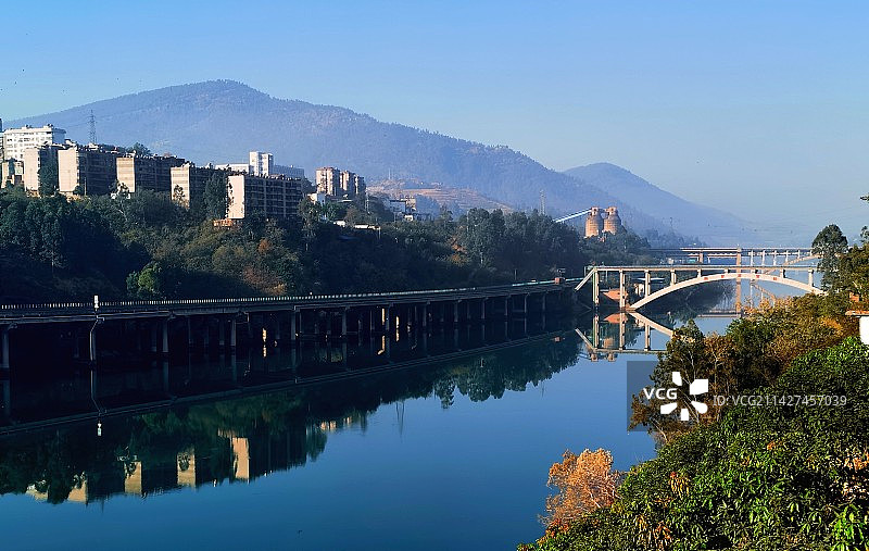 攀枝花风光—宝鼎大桥图片素材