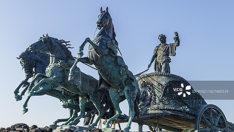 山东省烟台市蓬莱区文成城堡古希腊复古雕塑图片素材