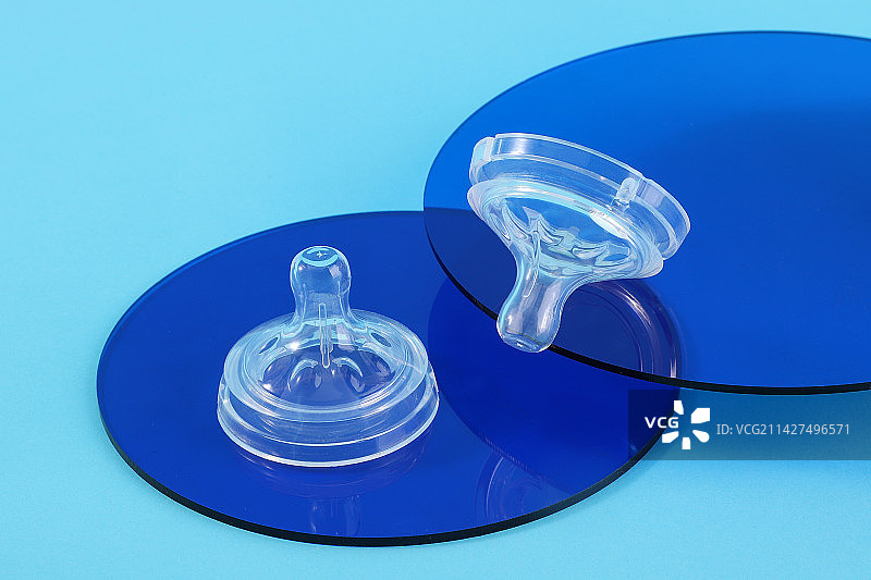 幼儿透明硅胶奶嘴图片素材