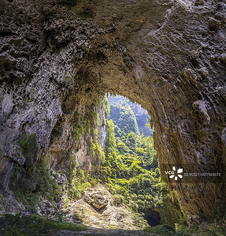 喀斯特溶洞奇观图片素材