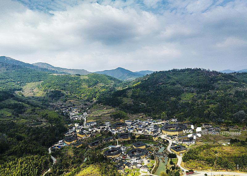 航拍福建南靖土楼群图片素材