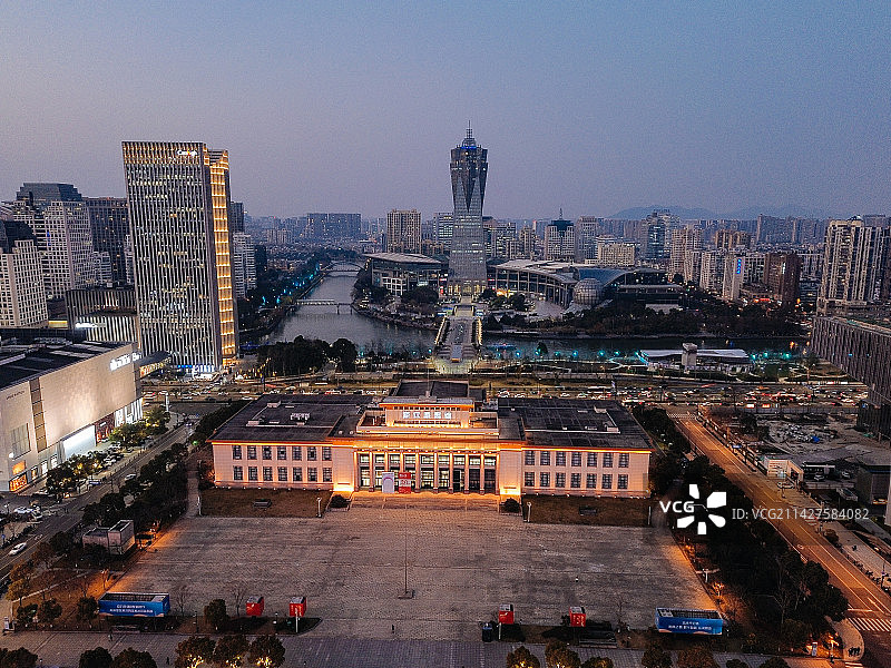 杭州 武林广场夜景  环城北路 西湖文化广场 浙江展览馆 文化会堂 杭州大厦图片素材