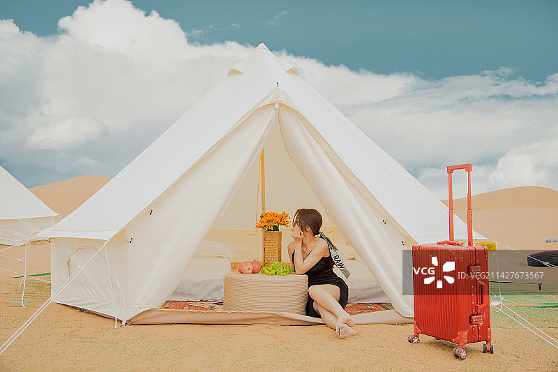 沙漠露营图片素材