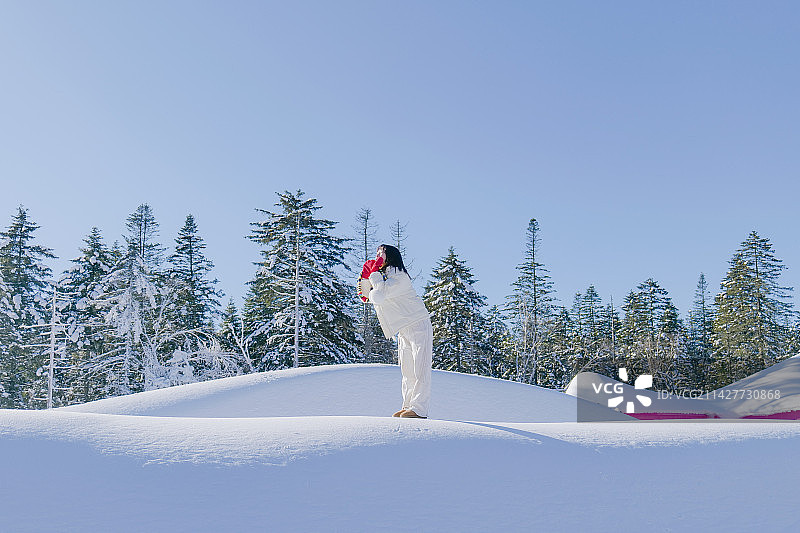 老里克湖雪景人像图片素材