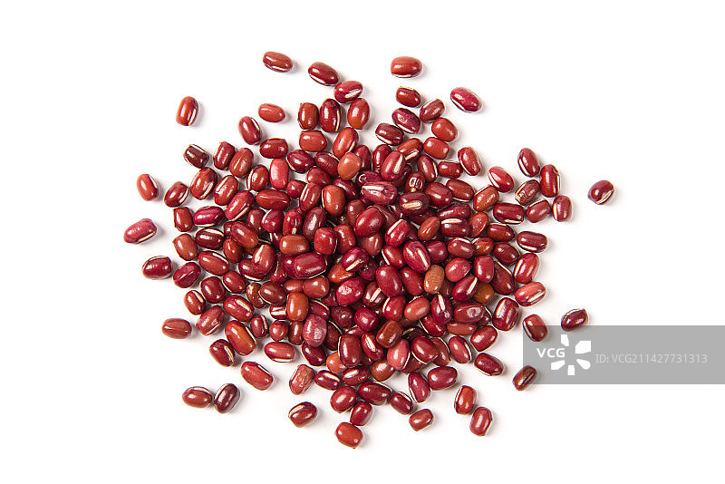 白色背景上的红豆图片素材