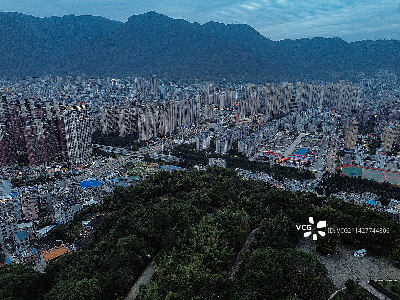 宁德市 塔山公园 如意宝塔 东湖臻品 宁德体育中心 宁德特大桥 财富广场 福宁北路 东湖游乐园图片素材