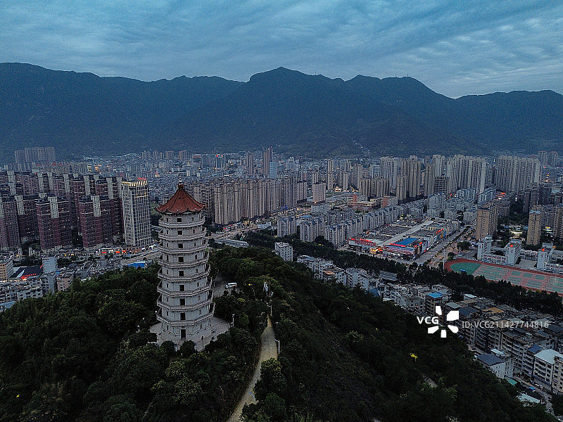 宁德市 塔山公园 如意宝塔 东湖臻品 宁德体育中心 宁德特大桥 财富广场 福宁北路 东湖游乐园图片素材