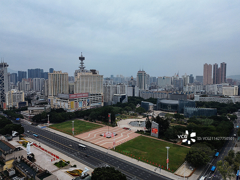 福州 五一广场 定光寺 协和医院 五一商场 于山风景名胜 福建大剧院 古田路 正大广场 元洪大厦 正图片素材