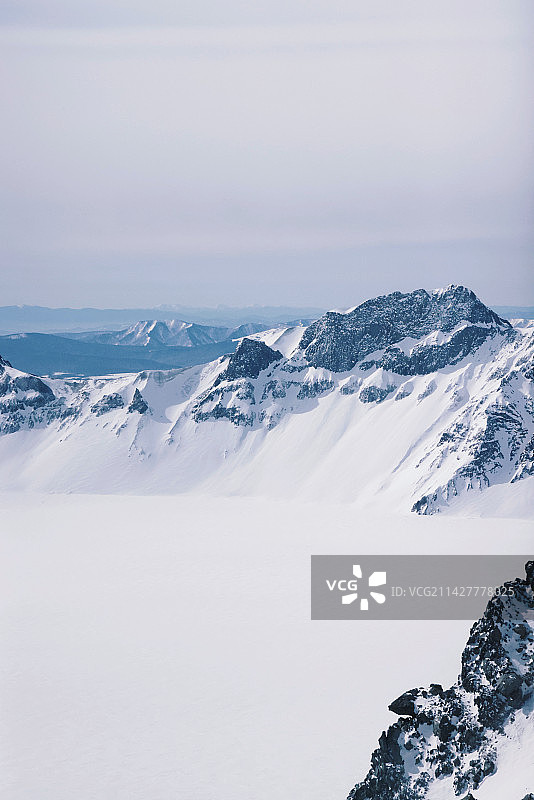 冬季群山对天景观图片素材