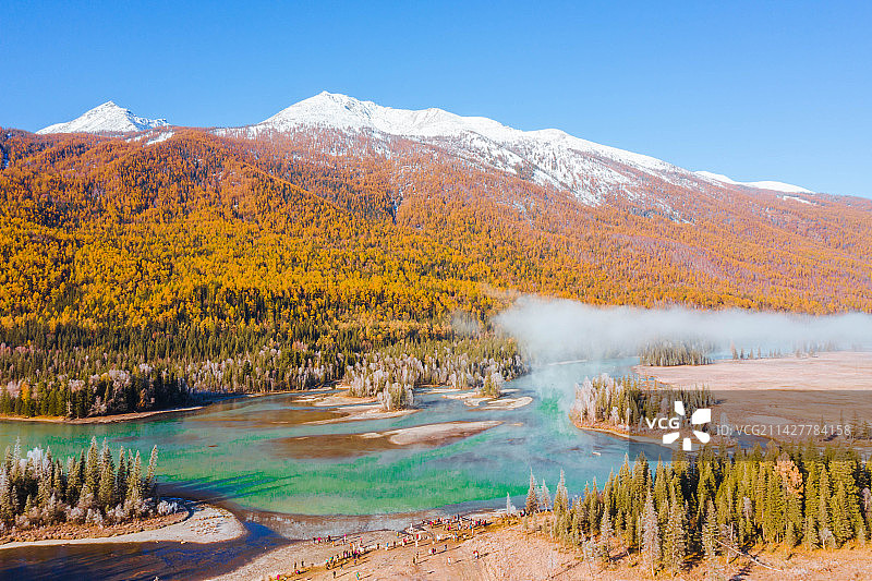 新疆阿勒泰喀纳斯风景区神仙湾图片素材