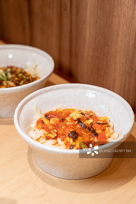 特色西北面条 番茄鸡蛋手擀面图片素材