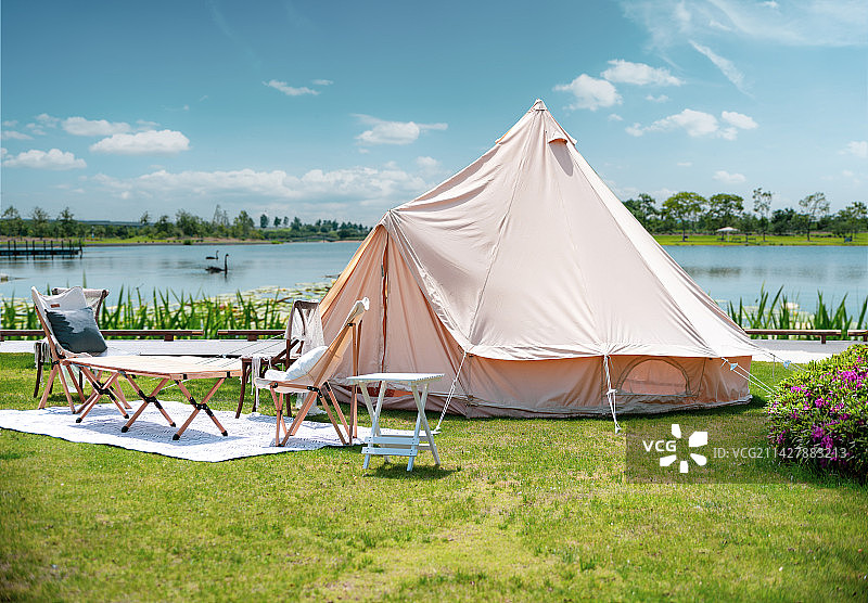 帐篷户外露营地图片素材