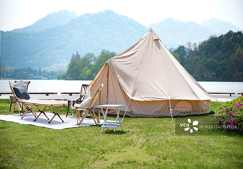 帐篷户外露营地图片素材
