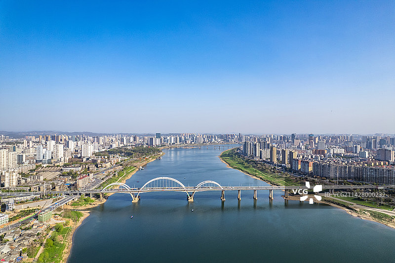 中国湖南省株洲市湘江两岸风光图片素材