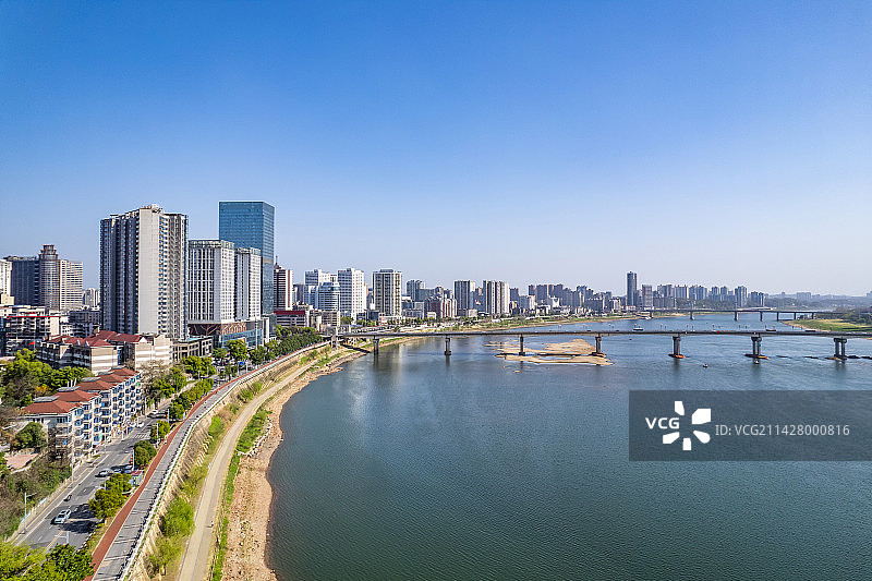中国湖南省株洲市湘江河东岸风光图片素材