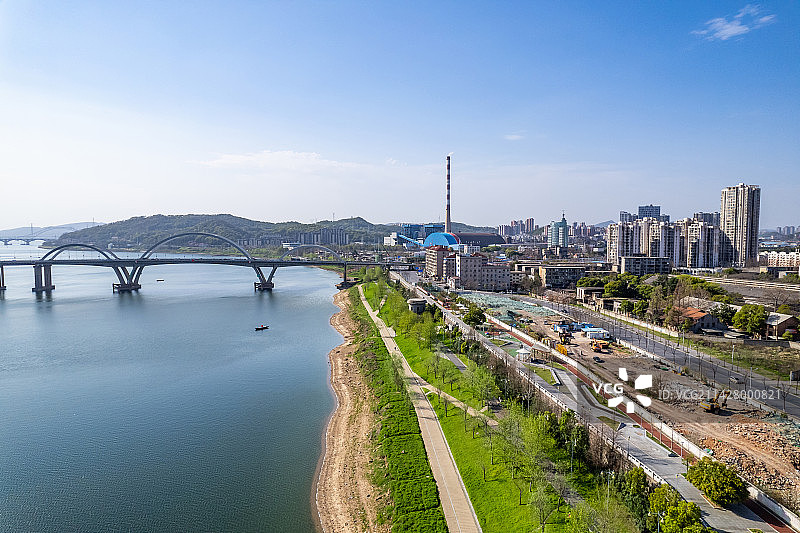 中国湖南省株洲市湘江河东岸风光图片素材