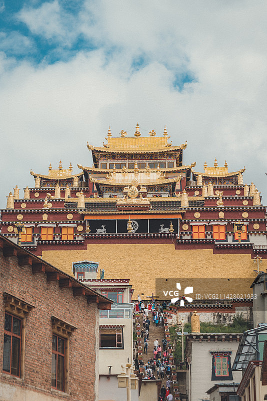 云南香格里拉松赞林寺图片素材