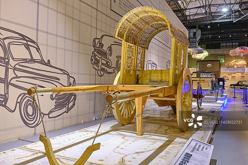 博物馆老式马车展示展览图片素材