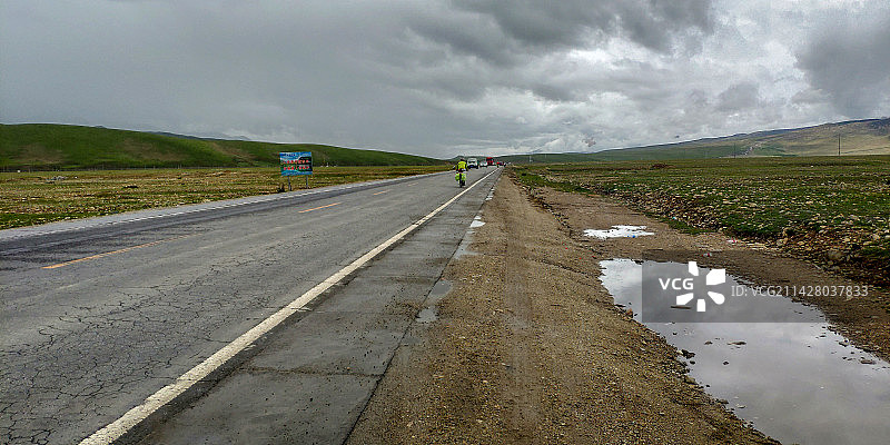 西藏318国道风景图片素材