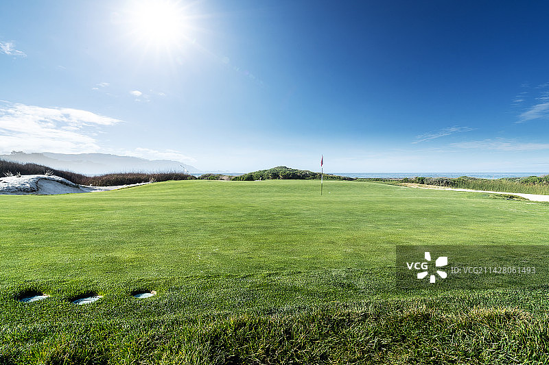 高尔夫球场草地图片素材
