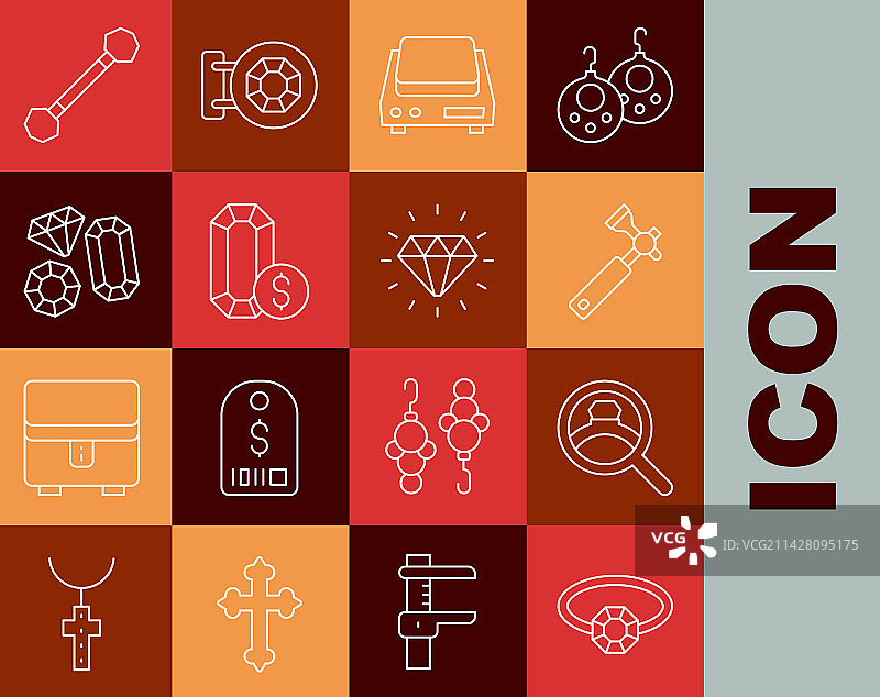 钻石订婚戒指与珠宝放大镜图片素材