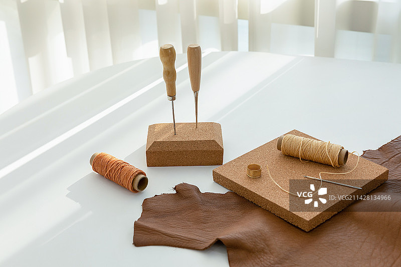 手工皮革缝纫爱好照片图片素材