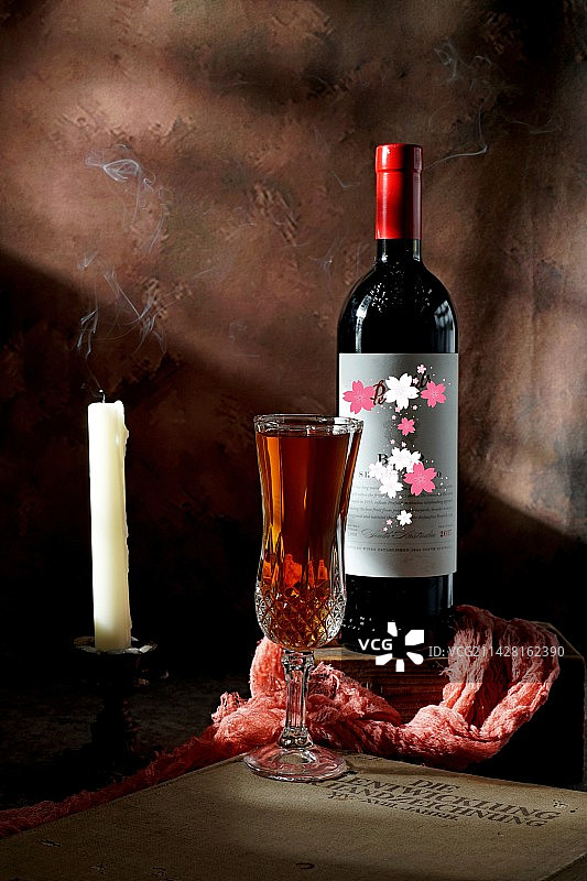 红酒暗调图片素材