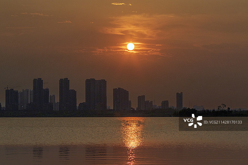 西湖湿地日落图片素材