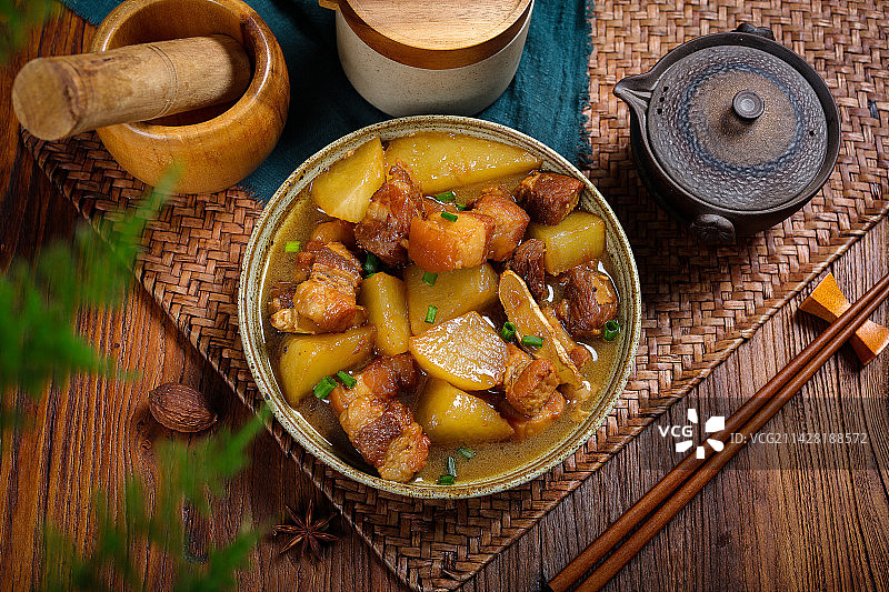 美味家常菜红烧肉焖冬瓜图片素材