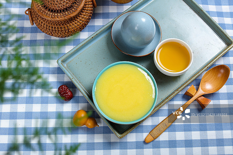 滋补养生保健品蜂王浆图片素材