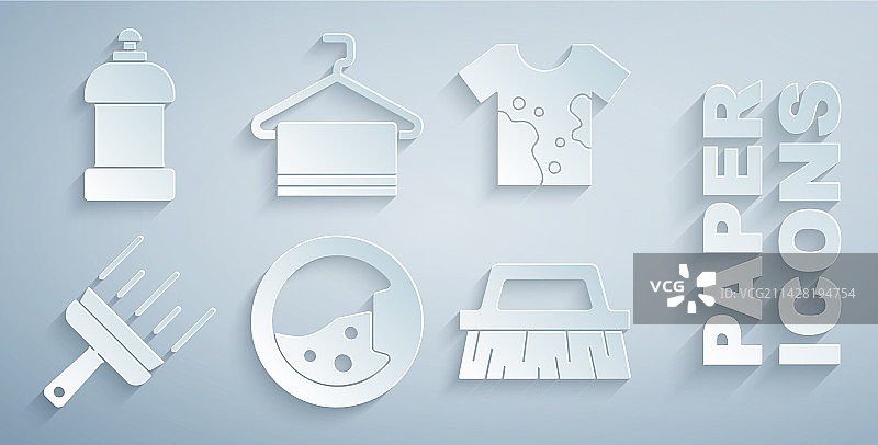 洗衣机、脏T恤和橡胶清洁剂套装图片素材