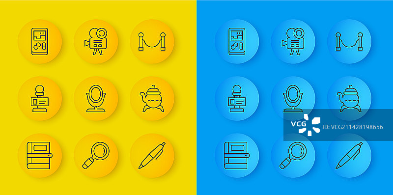 书籍、麦克风与圆形化妆镜图片素材