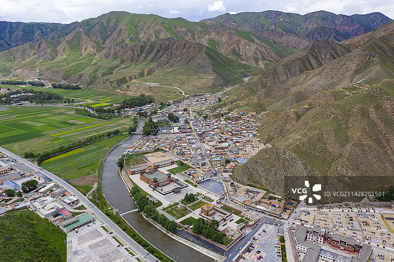 航拍甘肃甘南夏河县拉卜楞寺图片素材