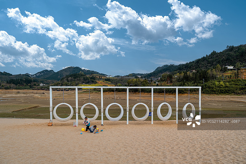 重庆綦江：国内最具特色的内陆沙滩——板辽湖图片素材