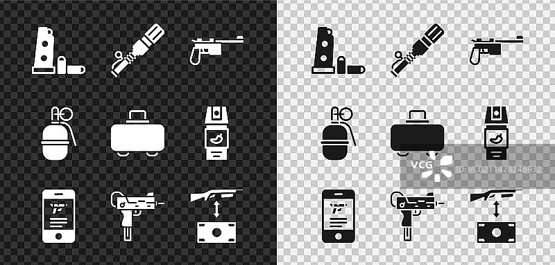 枪支弹匣、子弹、反坦克手雷组合图片素材