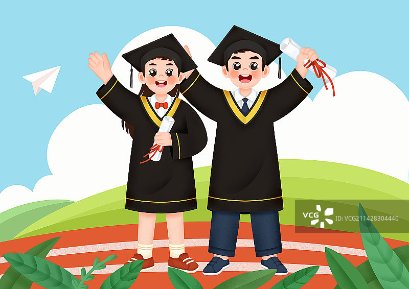 两个穿着毕业礼服的学生站在操场图片素材