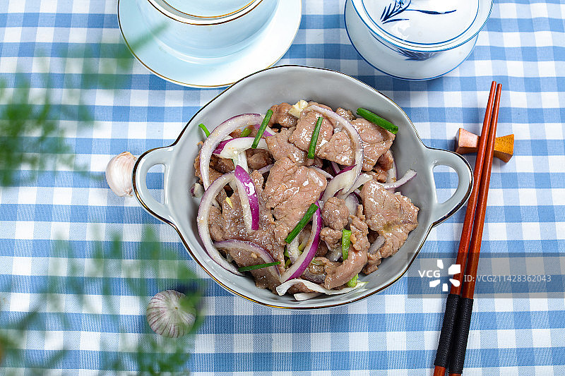 营养美味家常菜洋葱炒牛肉图片素材