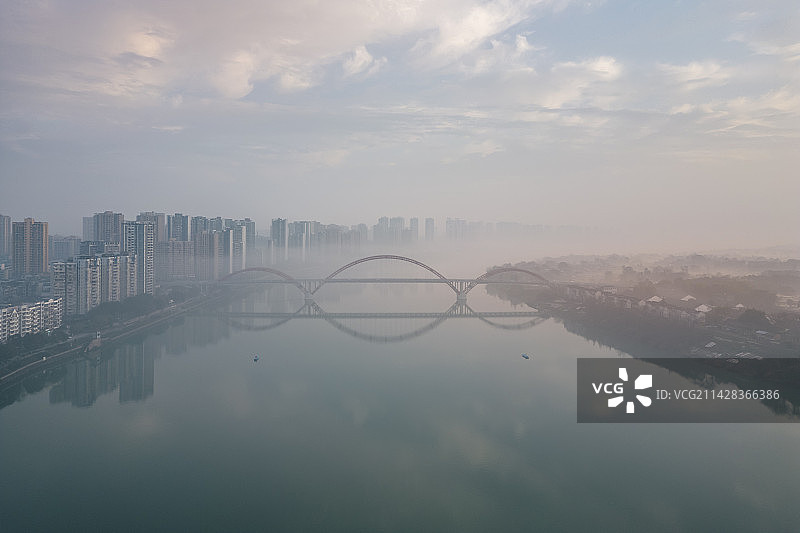 重庆市合川区嘉陵江晨雾航拍图片素材