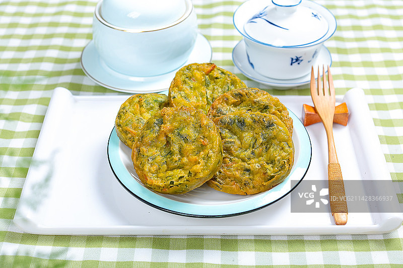 美味家常小炒美食油炸蔬菜饼图片素材