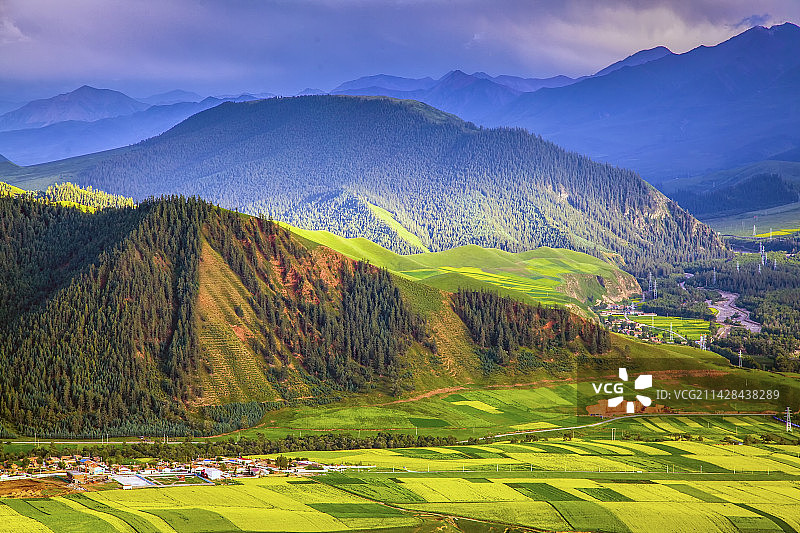 大美青海之卓尔山图片素材