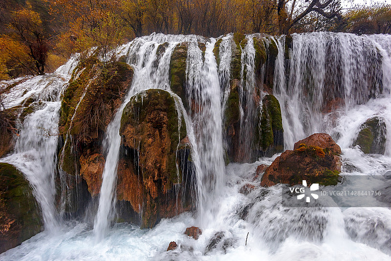 九寨沟树正瀑布图片素材