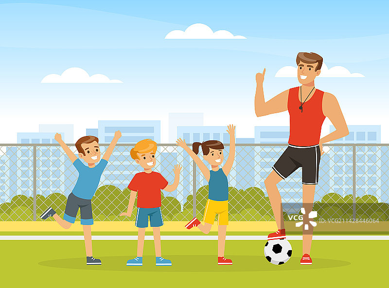 拿着哨子的健壮男人：体育教练图片素材