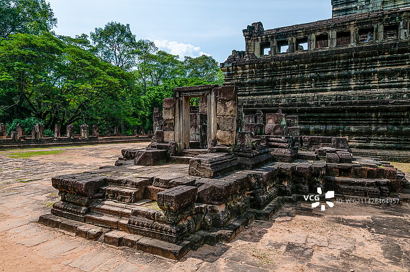 柬埔寨吴哥城中心巴方寺古迹图片素材