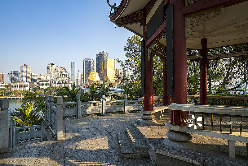 望江亭和柳州城市风光图片素材