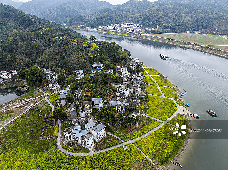 航拍安徽省黄山市深渡凤凰岛风光图片素材