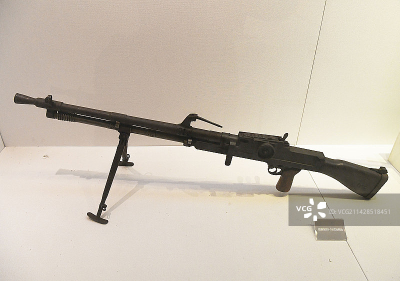 山东临沂孟良崮战役纪念馆展品  枪支  武器图片素材